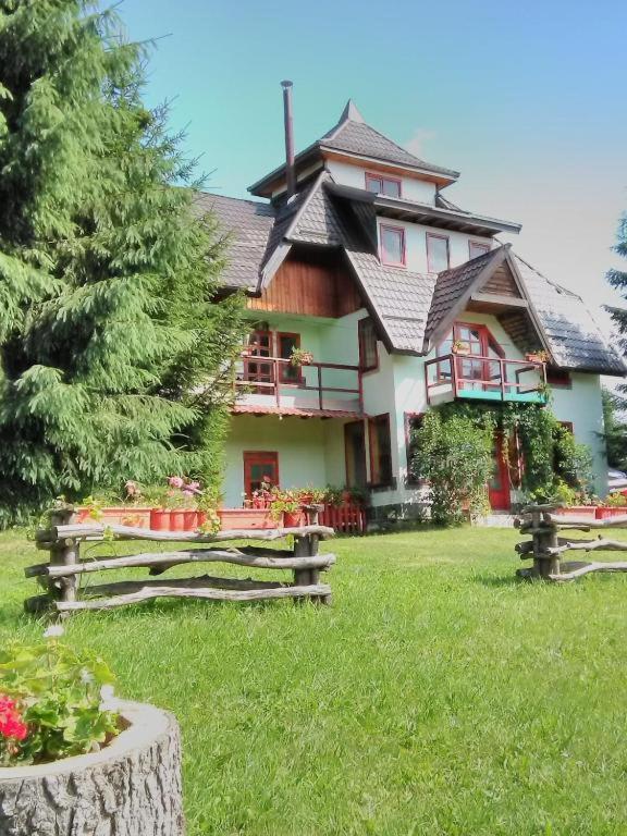 Casa Paltin Vila Si Cabane Poiana Stampei Экстерьер фото